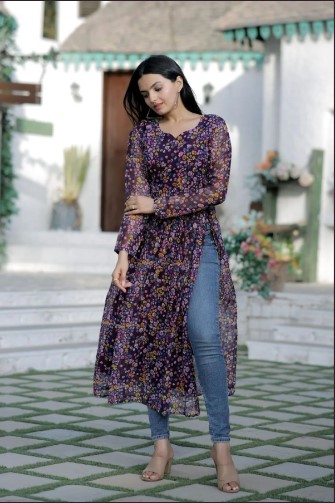 Stylish Butti With Floral Digital Printed Kurti